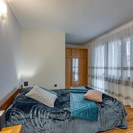 Suki Apartment *